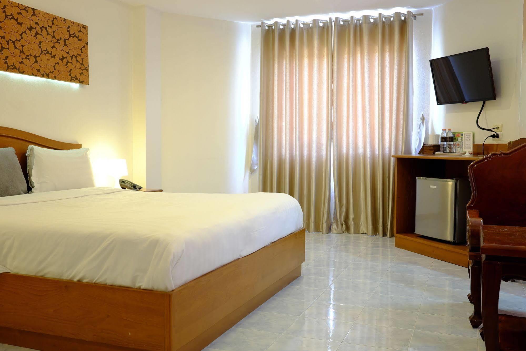Pj Inn Паттайя Экстерьер фото